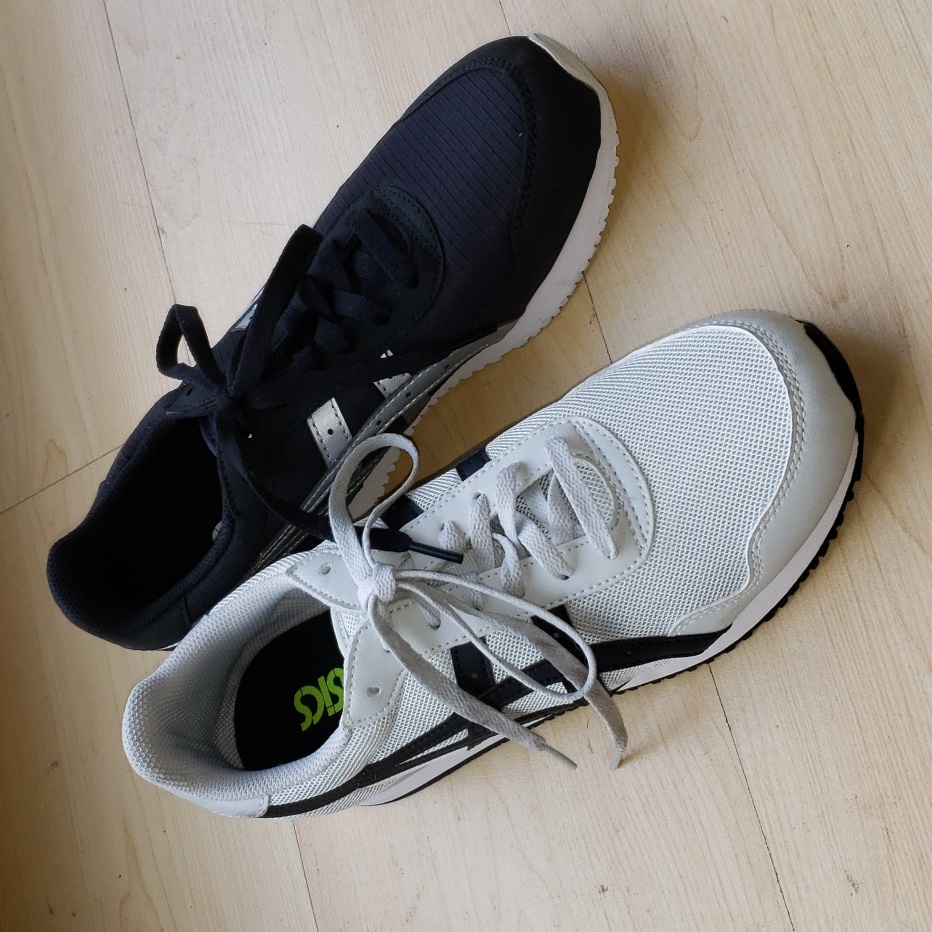 Asics Womens Tiger Running Shoe Size 9